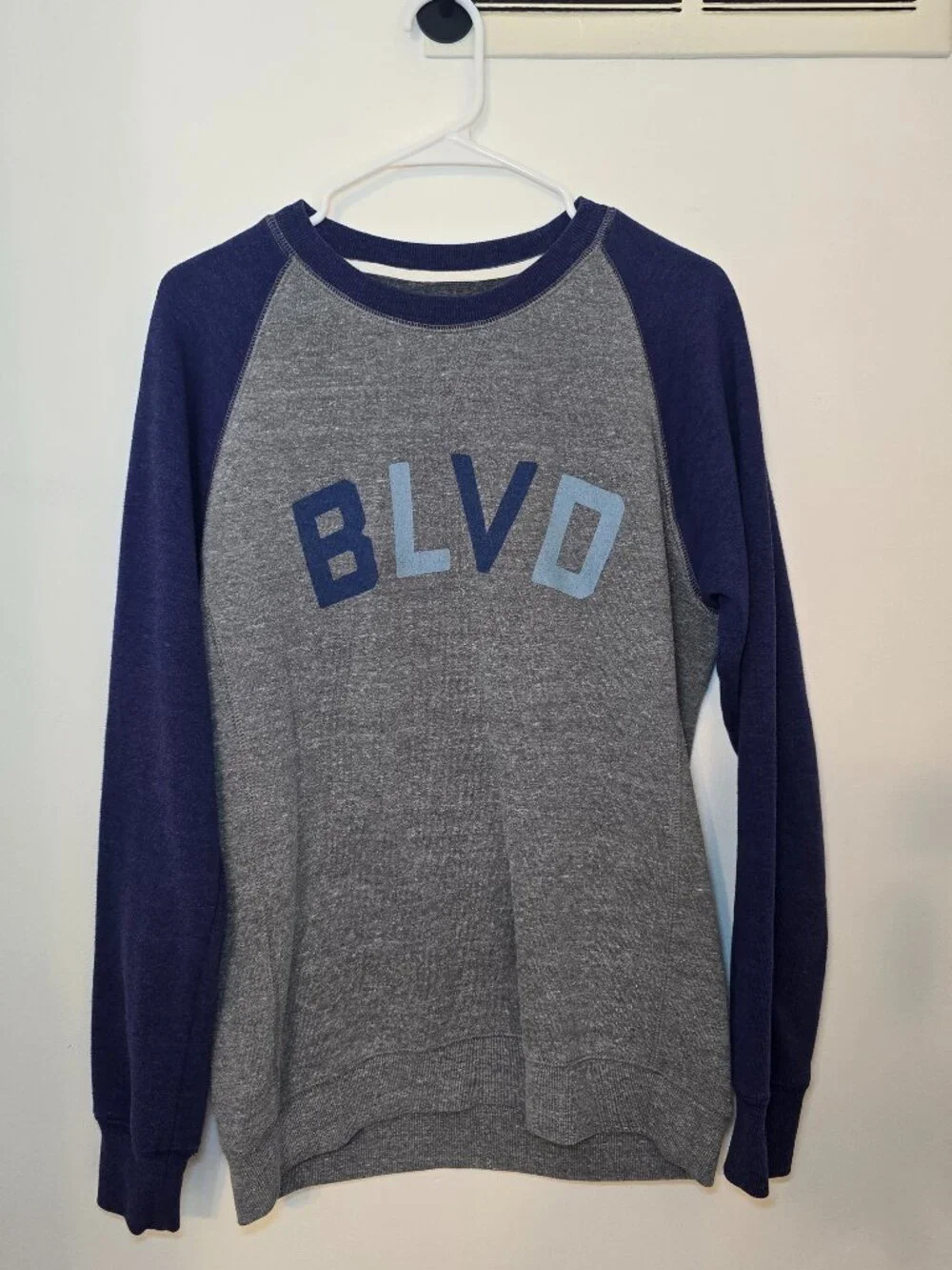 Charlie Hustle BLVD Boulevard Brewing Company Long Sleeve Shirt Mens Medium KC
